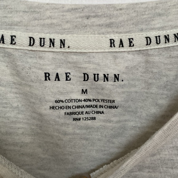 NWT Rae Dunn “XOXO” Graphic Tee (M) - Picture 2 of 4